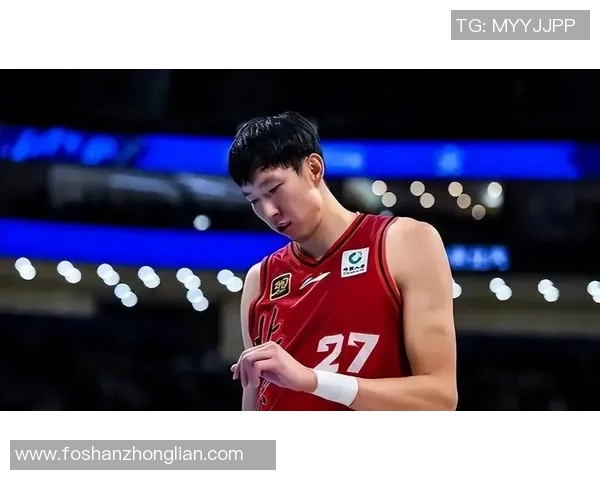 火箭队对阵骑士队周琦表现如何他能得几分引发关注